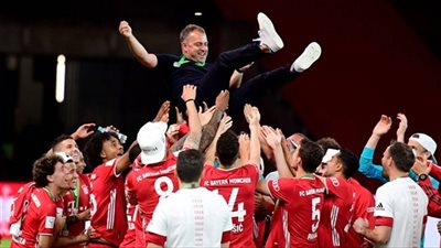 رحلة هانز فليك مع بايرن ميونخ.. من مدرب مساعد لمعانقة 