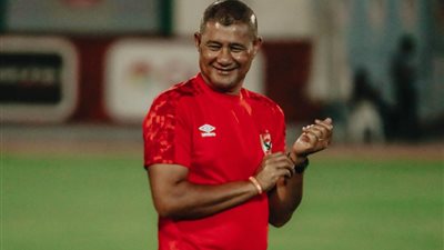 محاضرة بالفيديو للاعبي الأهلي قبل انطلاق المران الجماعي