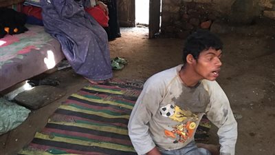 وكيل تضامن سوهاج: لا توجد دور رعاية لحالتي الطفلة والشاب اللذين يعانيان من إعاقة ذهنية وضمور بالمخ