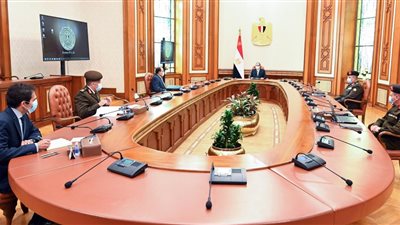 السيسي: المشروعات القومية ترسخ الواقع الجديد للدولة المصرية في كافة الجوانب (صور)