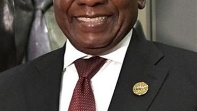 رئيس جنوب إفريقيا: إصابات كورونا ترتفع بصورة غير متوقعة منذ اكتشاف السلالة الجديدة