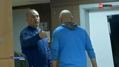 إبراهيم حسن يقتحم المؤتمر الصحفي: خلي عم حارث يمسك الأهلي وهيكسب بطولات