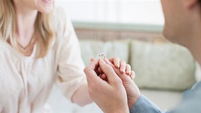 أسباب تجعلك تتزوج بعد سن الـ30.. تعرف عليها