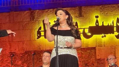 ريهام عبد الحكيم تتألق في أولى ليالي مهرجان القلعة للموسيقى والغناء