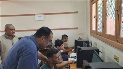 وكيل تعليم الأقصر يتابع اختبارات القبول بمدارس المتفوقين في العلوم والتكنولوجيا STEM 