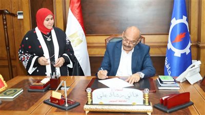 محافظ السويس يوافق على تخفيض درجات القبول بالتعليم الفني لإتاحة فرص أكبر للطلاب