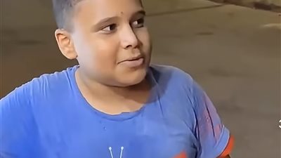 مدمن تعلم لغات.. أول تعليق من صاحب فيديو التحدث بـ 15 لغة مع الأجانب: بتعلم اللغة من يوتيوب وحلمي أكون طبيبًا
