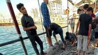 حتى البحر لم يعد آمنًا.. عائلات تبحث عن لحظة أمان فتواجه القصف في غزة