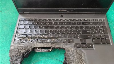 بيتي كان هيولع.. شاب يستغيث بعد انفجار لابتوب Lenovo داخل شقته