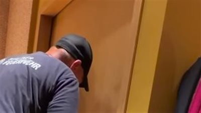 سيدة تُحتجز لأكثر من ساعة داخل حمام دار الأزياء هيرمس في برلين.. تفاصيل صادمة عن طريقة إنقاذها