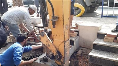 انتهاء إصلاح كسر خط المياه المغذي للنزهة الجديدة.. وعودة الخدمة تدريجيًا للمناطق المتأثرة