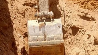 استجابة لـ القاهرة 24.. محافظ أسوان يوجه بوضع حلول عاجلة لمشكلة تسرب المياه وتصدع منازل بنجع السايح 