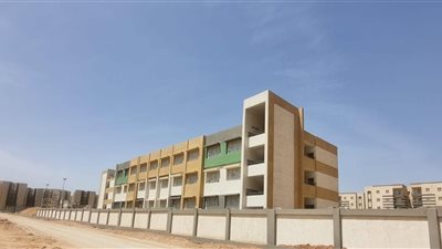 الإسكان: تسليم مدرسة تعليم أساسي بمدينة حدائق أكتوبر.. وتنفيذ وأعمال تطوير ورفع كفاءة الطرق