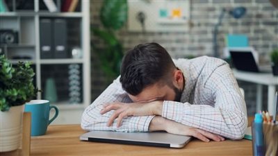 عادات غذائية تزيد انخفاض الطاقة بالجسم 