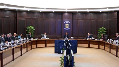 رئيس الوزراء يتابع الموقف التنفيذي للمبادرة الرئاسية حياة كريمة