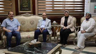 محافظ المنيا يلتقي نائب وزير الصحة لمتابعة مستوى الخدمات الطبية بالمحافظة