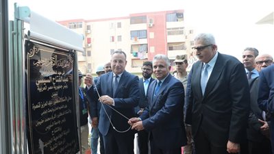 بتكلفة مليار و722 مليون جنيه.. وزير التعليم العالي يفتتح عددًا من المشروعات التعليمية والطبية بجامعة السويس 