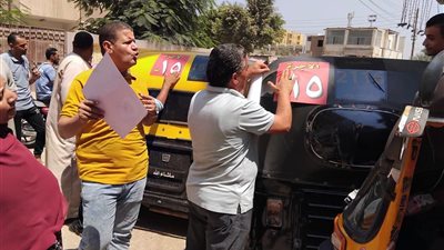رئيس مدينة منوف بالمنوفية يحسم تعريفة التوكتوك بقرية فيشا الكبرى