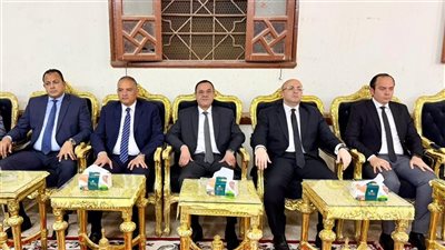 مساعد وزير الداخلية ومحافظ ومدير أمن الفيوم يقدمون واجب العزاء لأسرة الرائد زياد عبد الحليم