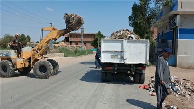 حملات للنظافة ورفع الإشغالات وتجميل الشوارع بمركزي إطسا وأبشواي في الفيوم