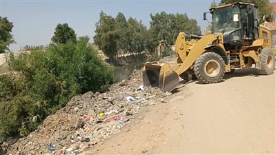 حملات مكثفة للنظافة ورفع الإشغالات وتحسين المظهر الحضاري بمركزي إطسا ويوسف الصديق