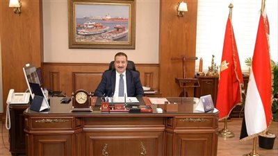 حشرات طائرة وزاحفة بكثرة.. إيقاف تشغيل مطعم بقرية سياحية في بورسعيد