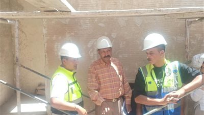 رئيس قطاع الآثار الإسلامية والقبطية يتفقد أعمال الترميم الجارية بمواقع رشيد الأثرية | صور