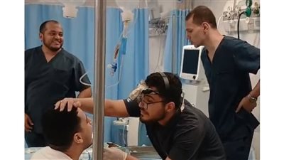 افتكرت إني في مستشفى خاصة.. مواطن يشيد بحجم اهتمام أطباء طوارئ القصر العيني بعد إنقاذه من نزيف حاد 