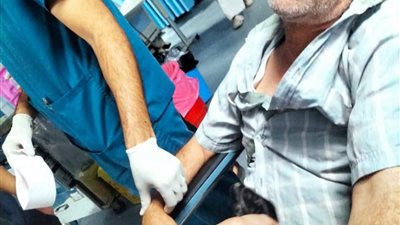 بعد مزاعم إصابته بجلطة قلبية وتعنيفه من مديرة الإدارة.. ننشر التقرير الطبي لمدير مدرسة خالد بن الوليد: لا يوجد مشاكل بالقلب| خاص