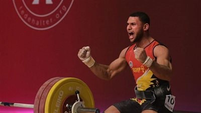 محافظ الفيوم يهنئ اللاعب عبد الرحمن يونس لتحقيقه الميدالية الذهبية وتحطيم الرقم العالمي بمنافسات دورة ألعاب البحر المتوسط بإيطاليا