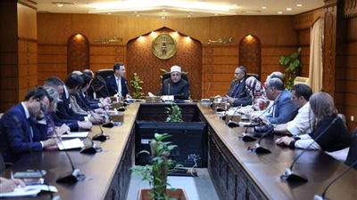 وكيل الأزهر يستقبل وفدًا برلمانيًا نمساويًا لبحث التعاون المشترك