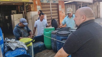 ضبط 500 لتر منظفات مجهولة المصدر في حملة تموينية مكبرة ببلطيم بكفر الشيخ