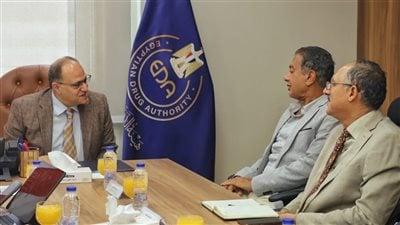  هيئة الدواء تبحث تصنيع لقاح مصري مضاد لفيروس إيبولا لتعزيز الأمن الصحي