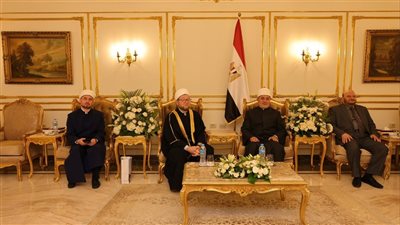 لتعزيز التعاون الإفتائي.. مفتي الجمهورية يلتقي نائب رئيس الإدارة الدينية لمسلمي روسيا