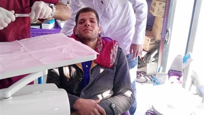 الجامعة البريطانية في مصر تقدم خدماتها الطبية بسيوة ومطروح لعلاج الأسنان والرمد