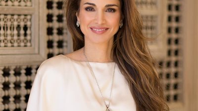بعد الهجوم عليها.. ملكة الأردن توضح حقيقة أسعار ملابسها الخيالية
