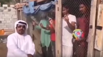 أول تعليق من الإماراتى المتهم بحبس هنود لتشجيع منتخب بلاده (فيديو)