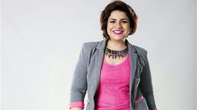 إنجي وجدان تنشر صورة مع لبنى عبد العزيز (صورة)