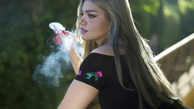 ياسمين الخطيب تدعم “الزمالك” في لقائه أمام بيراميدز اليوم (صورة)