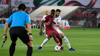 كأس آسيا يصل ملعب “مدينة زايد الرياضية”  (صورة)