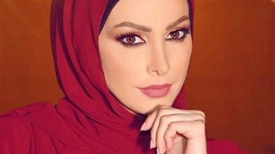 بالتزامن مع خلع فنانات الحجاب.. أمل حجازي تطرح “حجابك تاج” (فيديو)