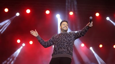 محمد حماقى يحيي حفل جماهير  احتفالا بإطلاق ألبومه الجديد (صور)