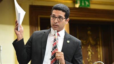 أحمد موسى لهيثم الحريري: “لو أنت ضد الدستور قاعد في البرلمان ليه؟”