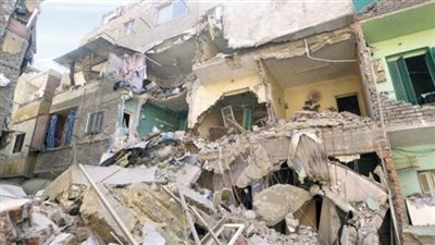 إصابة طفلين إثر سقوط برج سكنى داخل مدرسة بالحوامدية