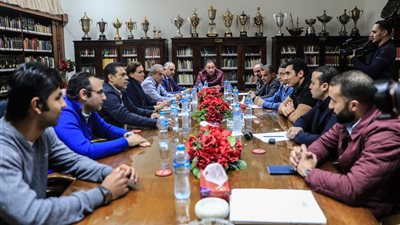 الأهلي يرسل شكوى للاتحاد الإفريقي واللجنة الأولمبية ضد رئيس الزمالك