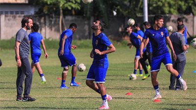 الأهلي ينهي مرانه الأخير على الملعب الوطني قبل مواجهة سيمبا