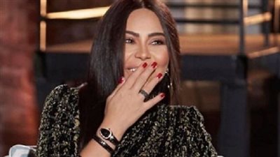 شيرين عبدالوهاب: “ريحة جسم حسام حبيب زي ريحة أبويا” (فيديو)