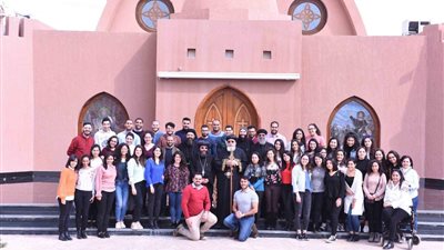 البابا يستقبل أقباط النمسا في المقر الباباوي بدير الأنبا بيشوي