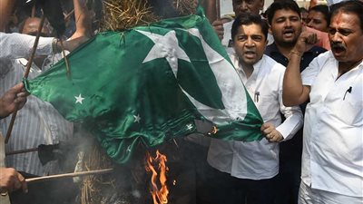 مظاهرات غضب تجتاح الهند ضد باكستان بسبب حادث إرهابي