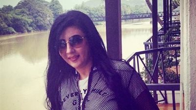 قرار عاجل من نقابة المحامين ضد منى الغضبان بسبب الفيديوهات الجنسية (بيان)